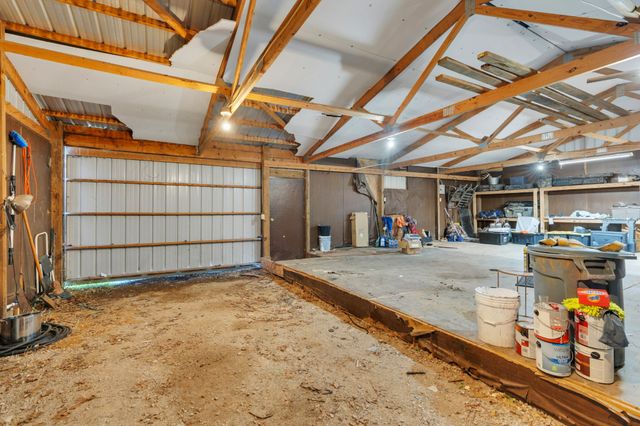 110 Buzzard Roost Rd, Chapel Hill, TN 37034