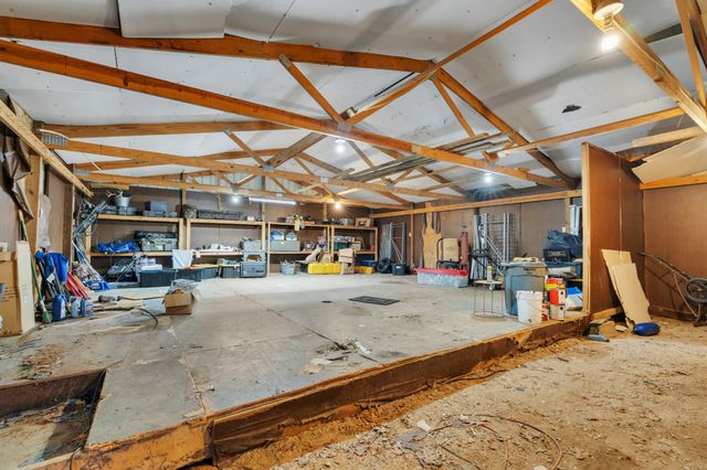 110 Buzzard Roost Rd, Chapel Hill, TN 37034