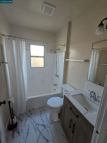 1662 San Benito St, Richmond, CA 94804