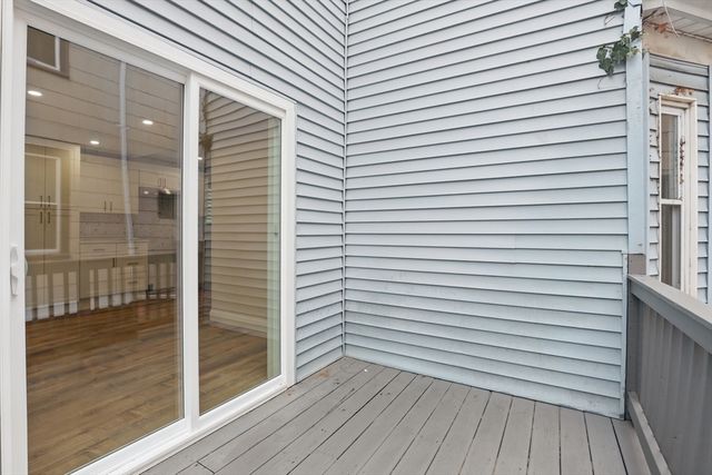 9 Cross Street, Somerville, MA 02145