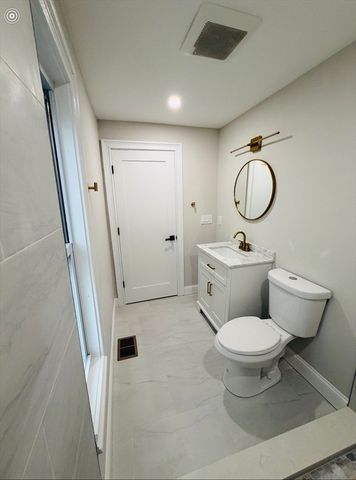 9 Cross Street, Somerville, MA 02145