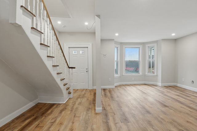 9 Cross Street, Somerville, MA 02145