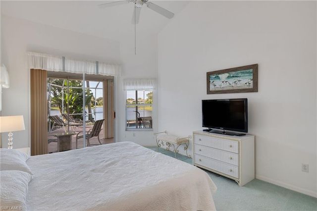 1957 Piccadilly Circus, Naples, FL 34112