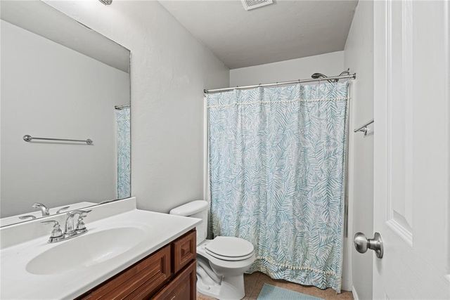 616 Rosemoor Court, Yukon, OK 73099