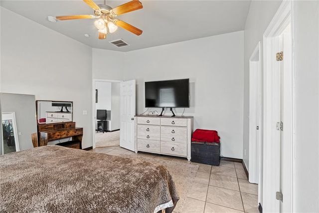 616 Rosemoor Court, Yukon, OK 73099