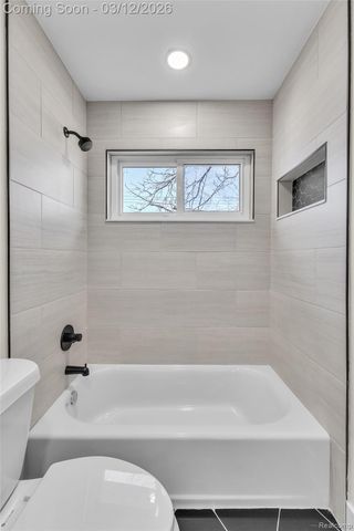 19261 Osmus Street, Livonia, MI 48152