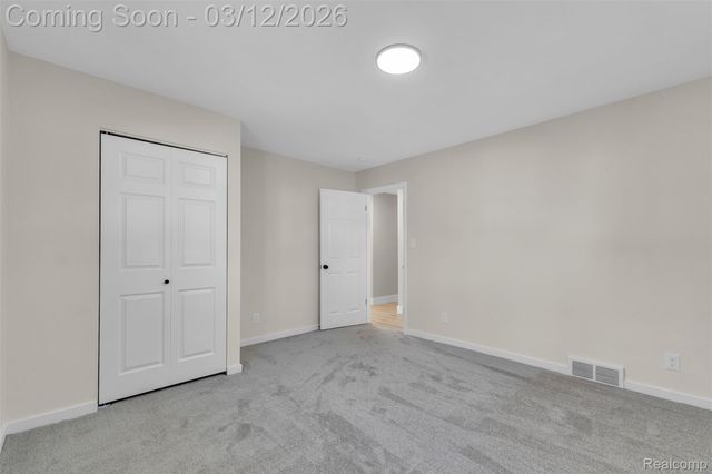 19261 Osmus Street, Livonia, MI 48152