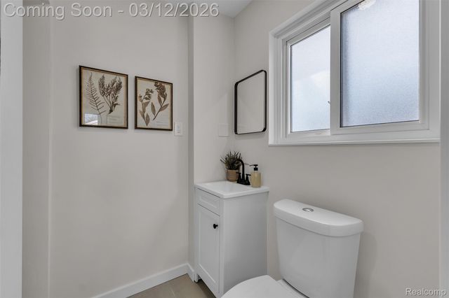 19261 Osmus Street, Livonia, MI 48152