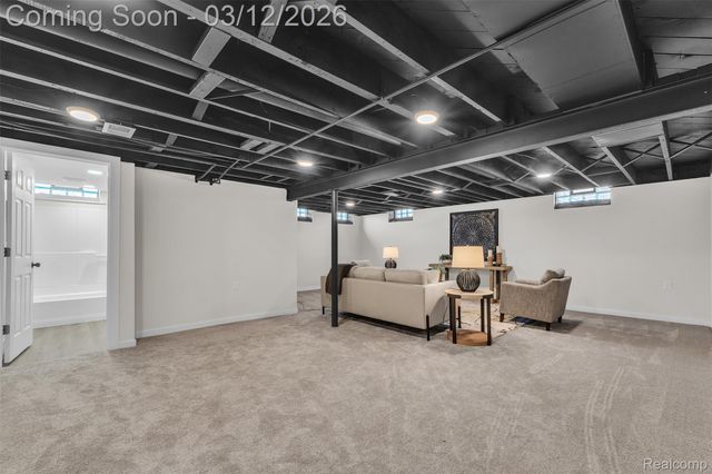 19261 Osmus Street, Livonia, MI 48152