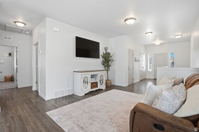 1259 E KELSEY DR, Eagle Mountain, UT 84005