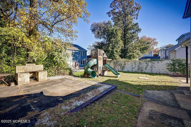 108 W Concourse, Keyport, NJ 07735