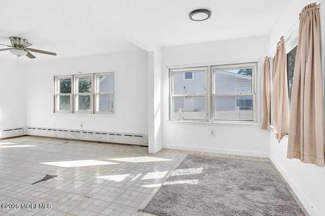 108 W Concourse, Keyport, NJ 07735