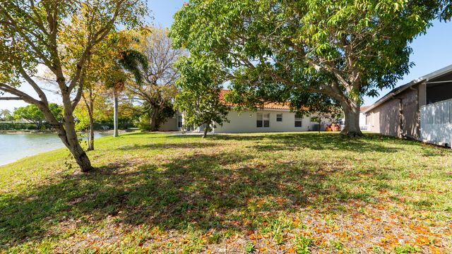 10789 Barque Court, Boca Raton, FL 33498