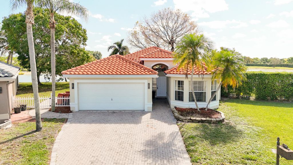 10789 Barque Court, Boca Raton, FL 33498
