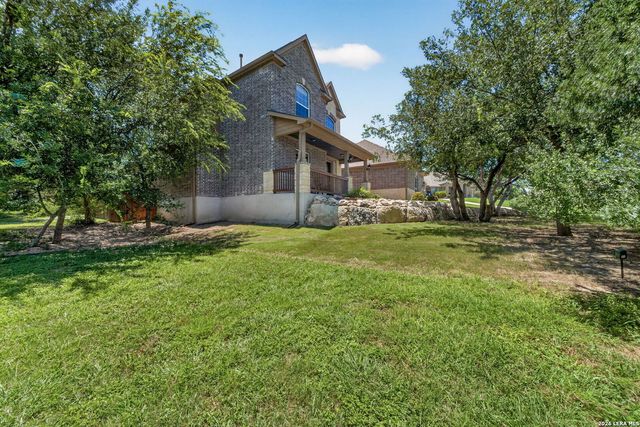183 Lantana Path, Castroville, TX 78009