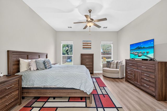 183 Lantana Path, Castroville, TX 78009