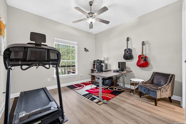 183 Lantana Path, Castroville, TX 78009