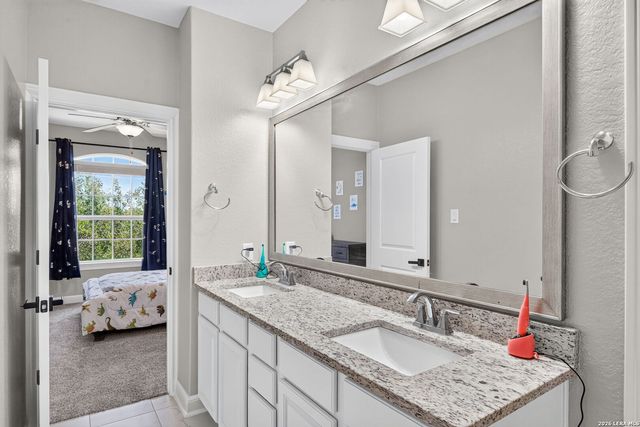 183 Lantana Path, Castroville, TX 78009