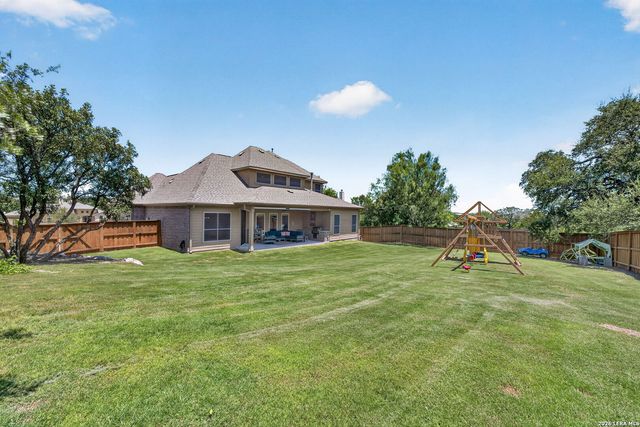 183 Lantana Path, Castroville, TX 78009