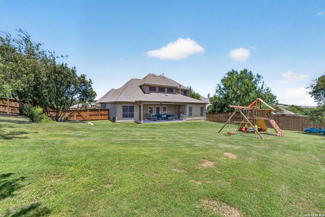 183 Lantana Path, Castroville, TX 78009