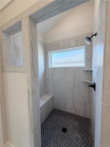 13735 NW 70th Street, Parkville, MO 64152