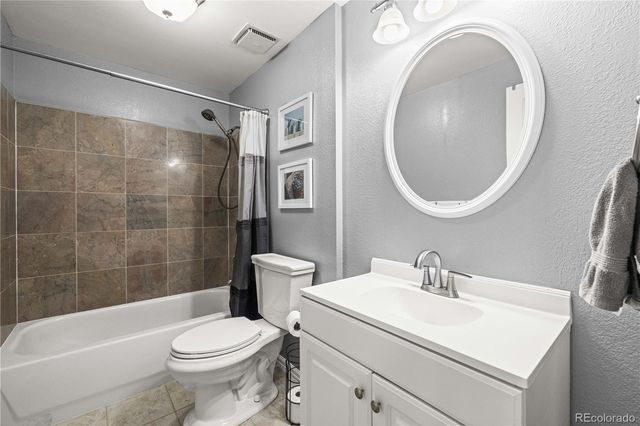 2527 W 104th Circle, Denver, CO 80234