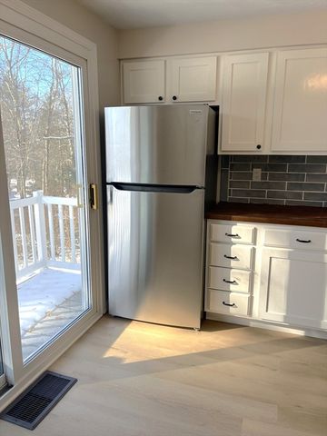 305 Burlingame Rd, Palmer, MA 01069