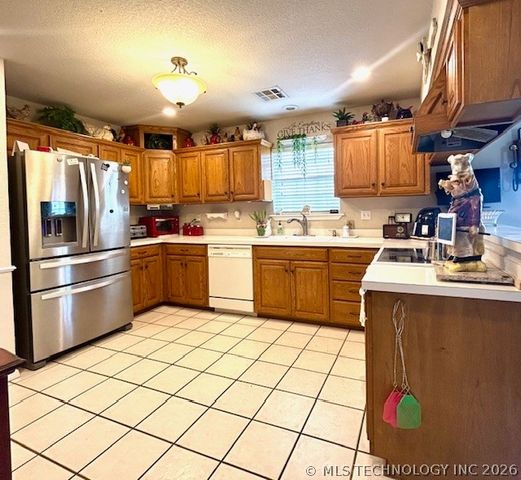 1915 6th NW, Ardmore, OK 73401