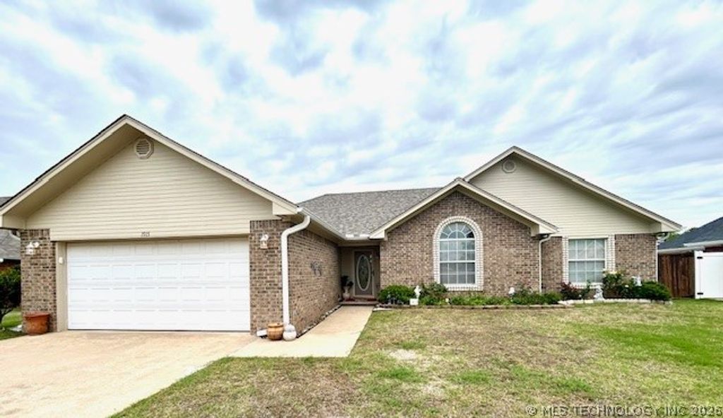 1915 6th NW, Ardmore, OK 73401