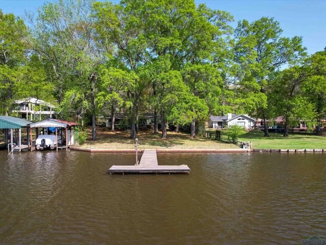 3065 E Lake, Gladewater, TX 75647