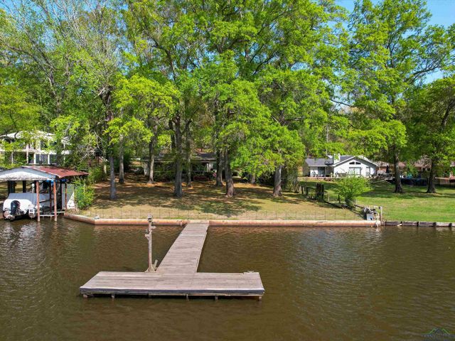 3065 E Lake, Gladewater, TX 75647