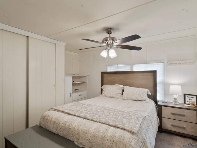 3065 E Lake, Gladewater, TX 75647