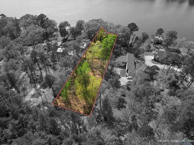 3065 E Lake, Gladewater, TX 75647