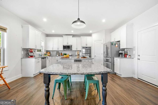 172 Madison Street, Canton, GA 30115