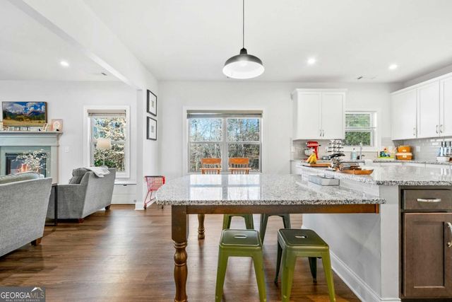 172 Madison Street, Canton, GA 30115