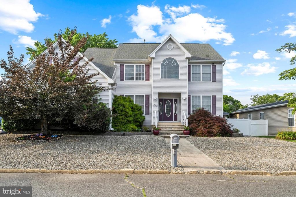 308 PINE FOREST LN, Forked River, NJ 08731