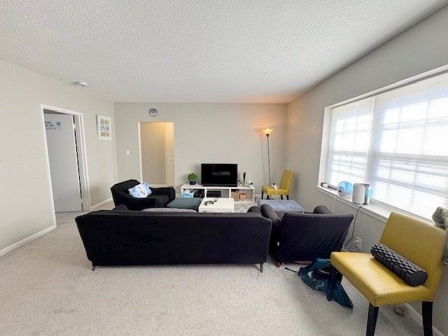 149 Lake Shore Rd 2, Boston, MA 02135