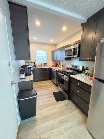 149 Lake Shore Rd 2, Boston, MA 02135