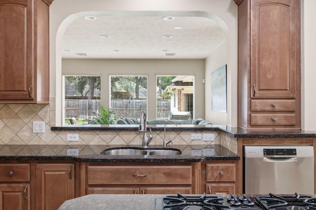 9722 Blue Cruls Way, Spring, TX 77379