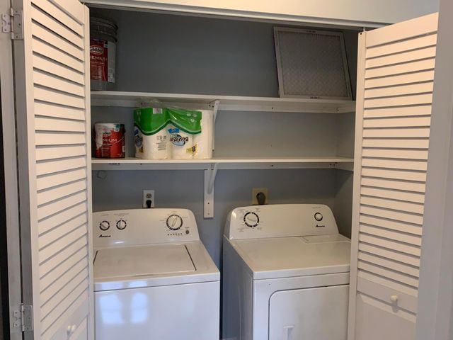 125 Lake Nancy Drive 241, West Palm Beach, FL 33411