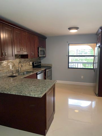 125 Lake Nancy Drive 241, West Palm Beach, FL 33411