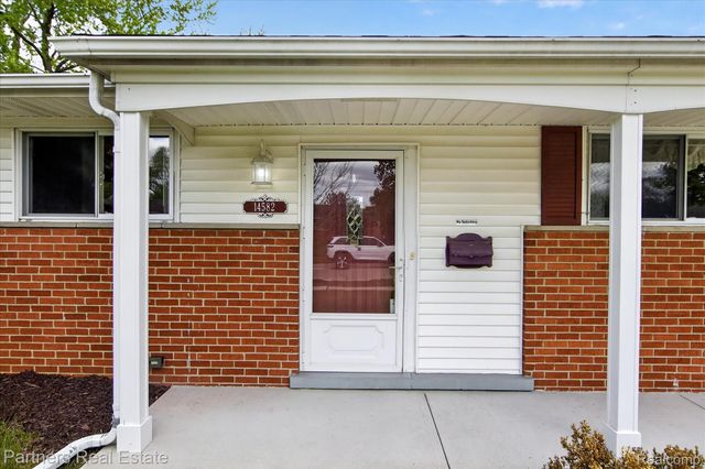 14582 Blue Skies Street, Livonia, MI 48154