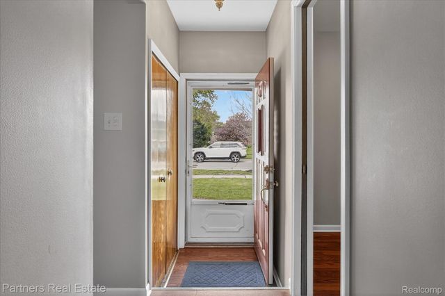 14582 Blue Skies Street, Livonia, MI 48154