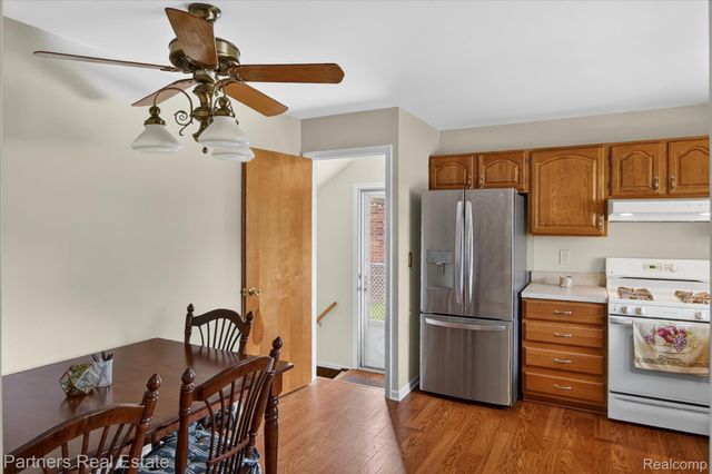 14582 Blue Skies Street, Livonia, MI 48154