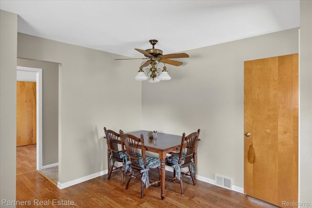 14582 Blue Skies Street, Livonia, MI 48154
