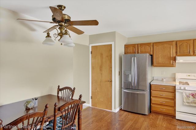 14582 Blue Skies Street, Livonia, MI 48154