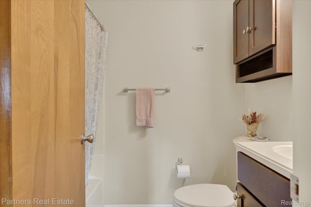 14582 Blue Skies Street, Livonia, MI 48154