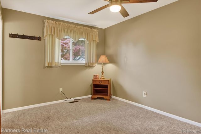 14582 Blue Skies Street, Livonia, MI 48154
