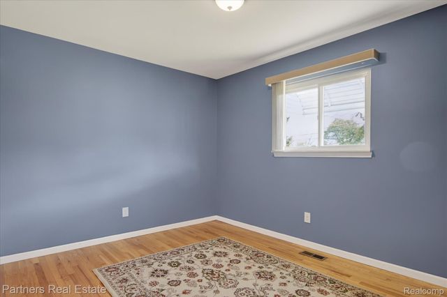 14582 Blue Skies Street, Livonia, MI 48154