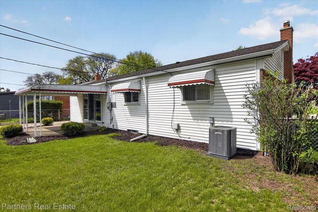 14582 Blue Skies Street, Livonia, MI 48154